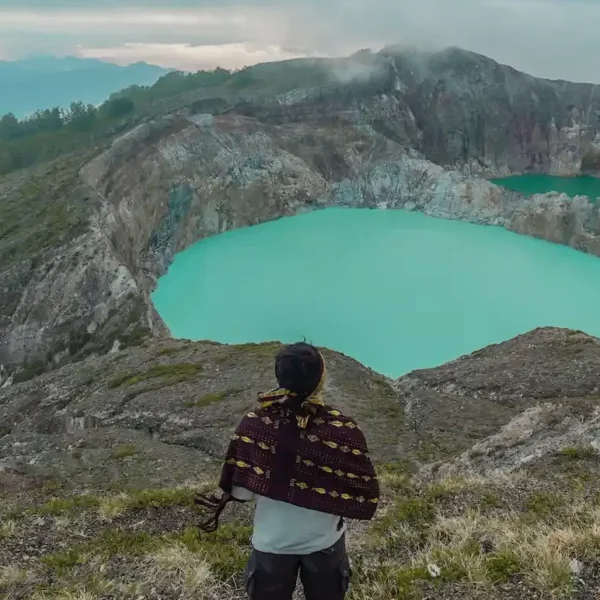 The Changing Color of Kelimutu Lakes, It Is Unpredictable