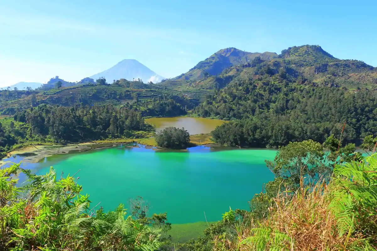 Famous natural landmarks in Indonesia