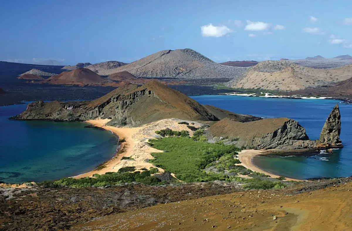 Ballestas Islands vs Galapagos