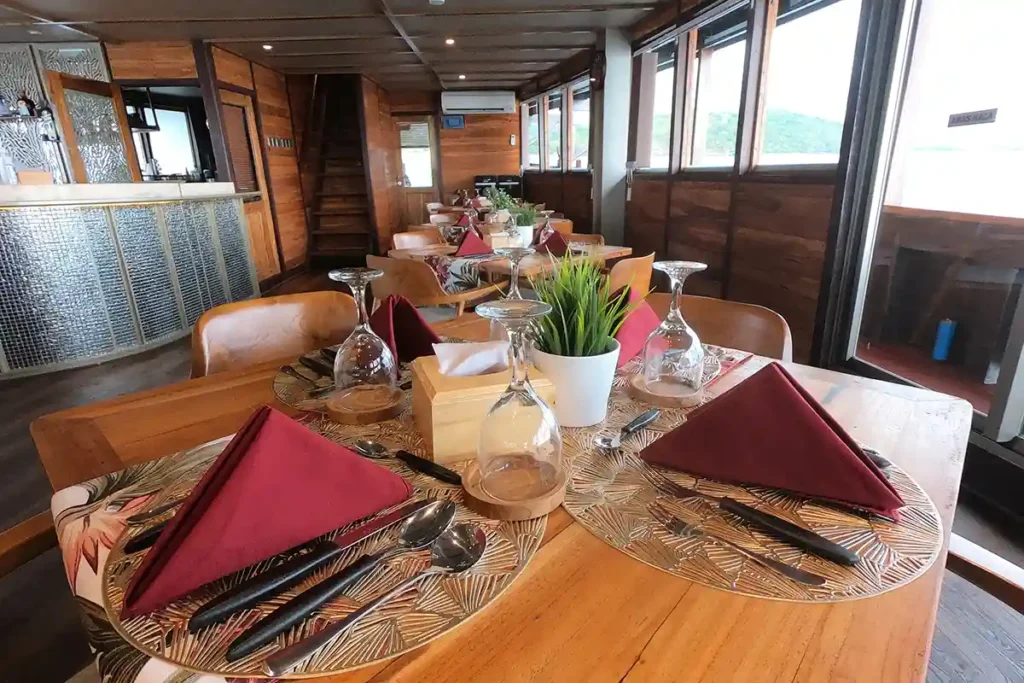 Dining Room in Mutiara Phinisi Yacht - Komodo Luxury