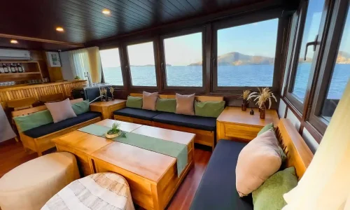 Karaoke Room in Neptune Cruise Phinisi - Komodo Luxury 