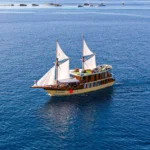 Abizar Yacht Cruise Phinisi - KomodoLuxury