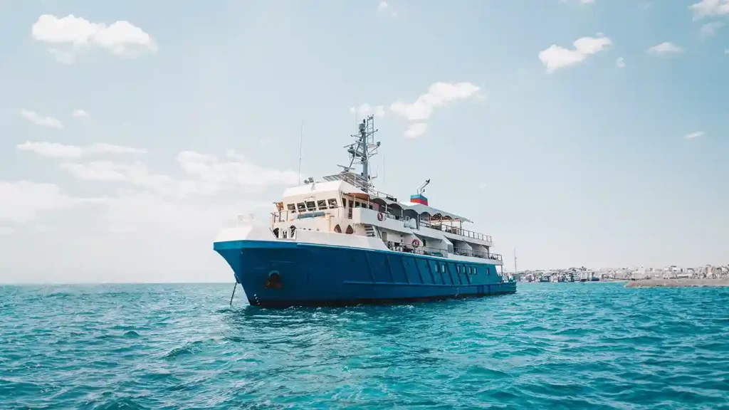 Kudanil Explorer Yacht Cruise Charter by Komodo Luxury