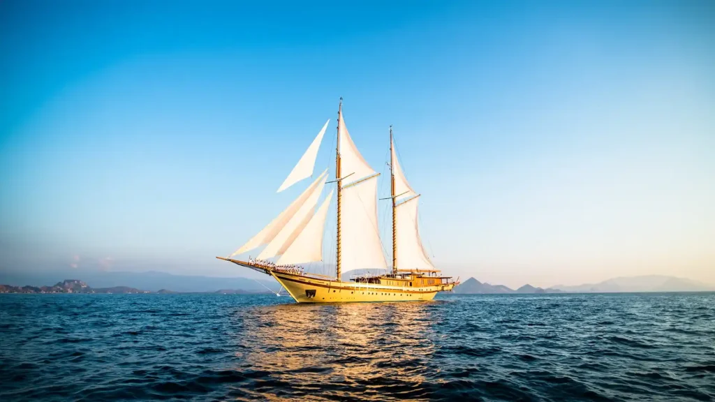 Lamima Yacht Cruise Phinisi Charter by Komodo Luxury