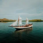 Navila Yacht Cruise Phinisi - KomodoLuxury