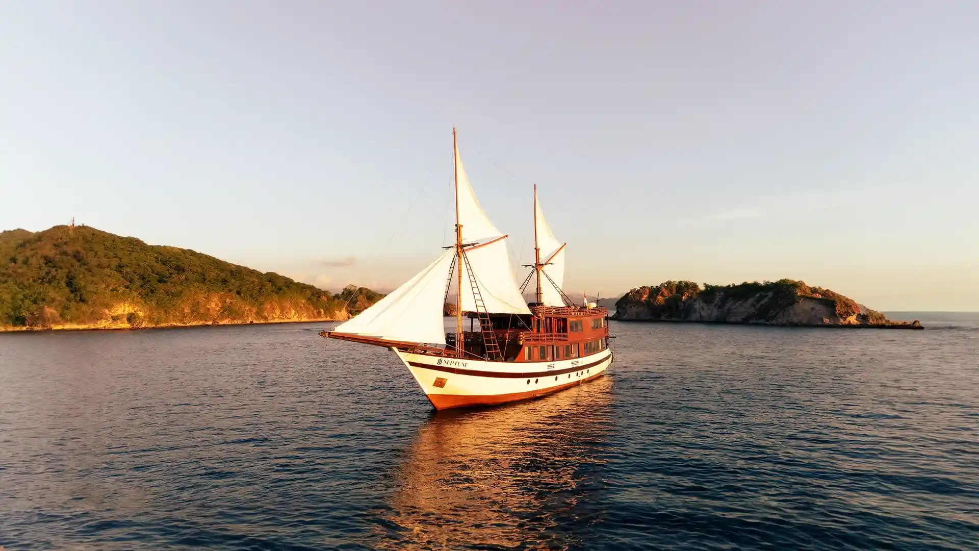 Neptune Yacht Cruise Phinisi by Komodo Luxury