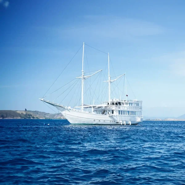Nusa Coral Yacht Cruise Phinisi Charter by Komodo Luxury