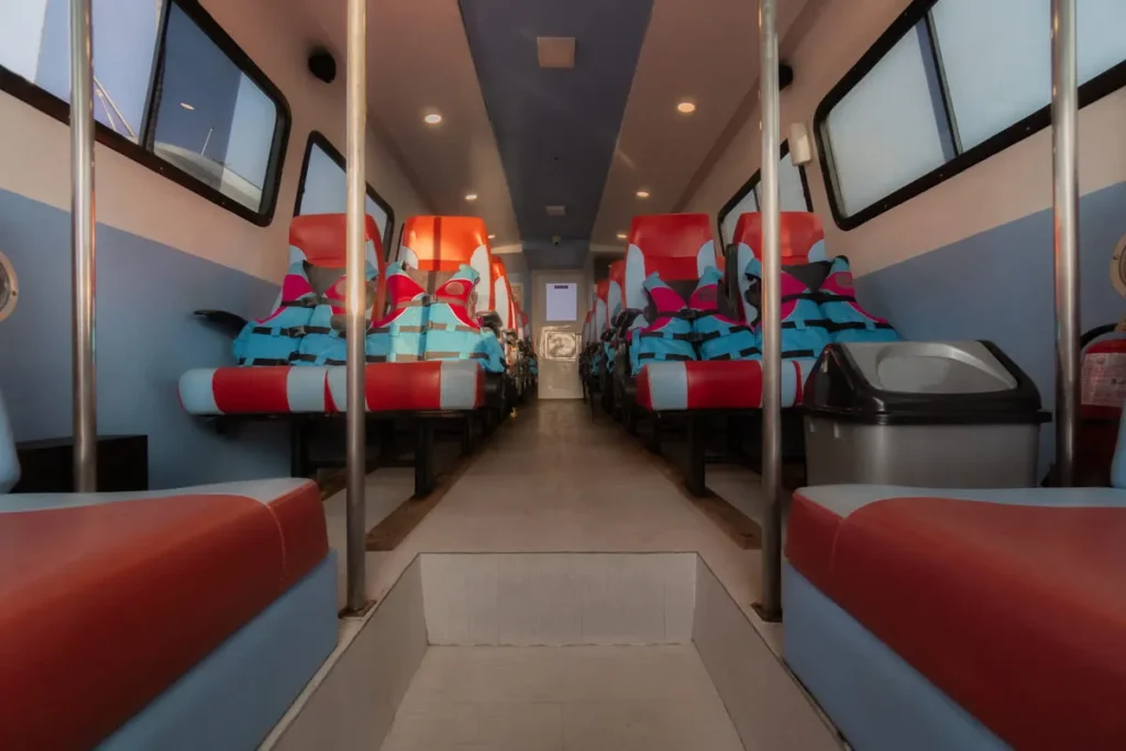 Passenger Seat 1 in D1 Speedboat - Komodo Luxury