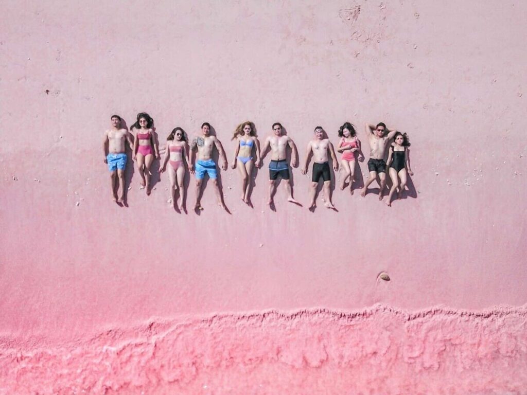 Pink Beach in Labuan Bajo - Komodo Luxury