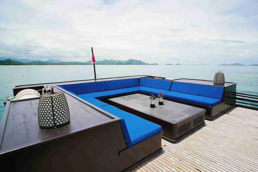 Nala Yacht Cruise Deck - Komodo Luxury