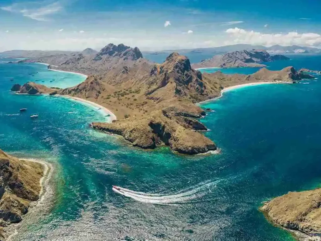 Padar Island - KomodoLuxury