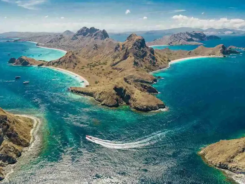 Padar Island - KomodoLuxury