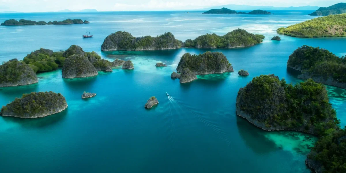 Salawati Raja Ampat - KomodoLuxury