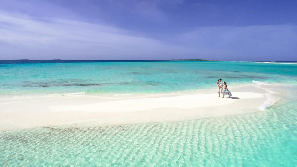 Sandbar Yenbuba, Raja Ampat - KomodoLuxury