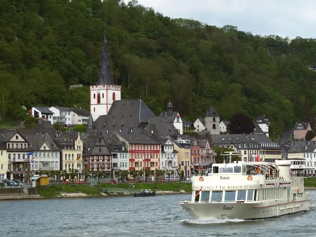 Rhine River Cruise (source: flickr)