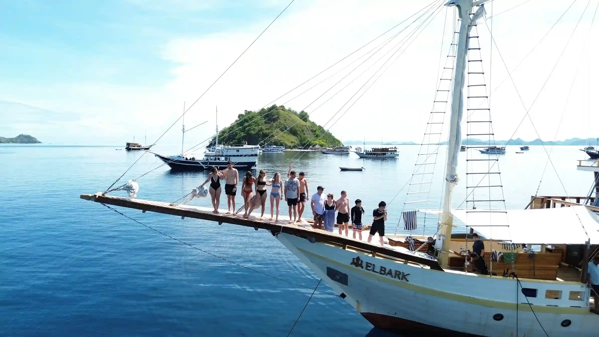 Elbark Cruise Phinisi Cruise | Komodo National Park | Komodo Luxury