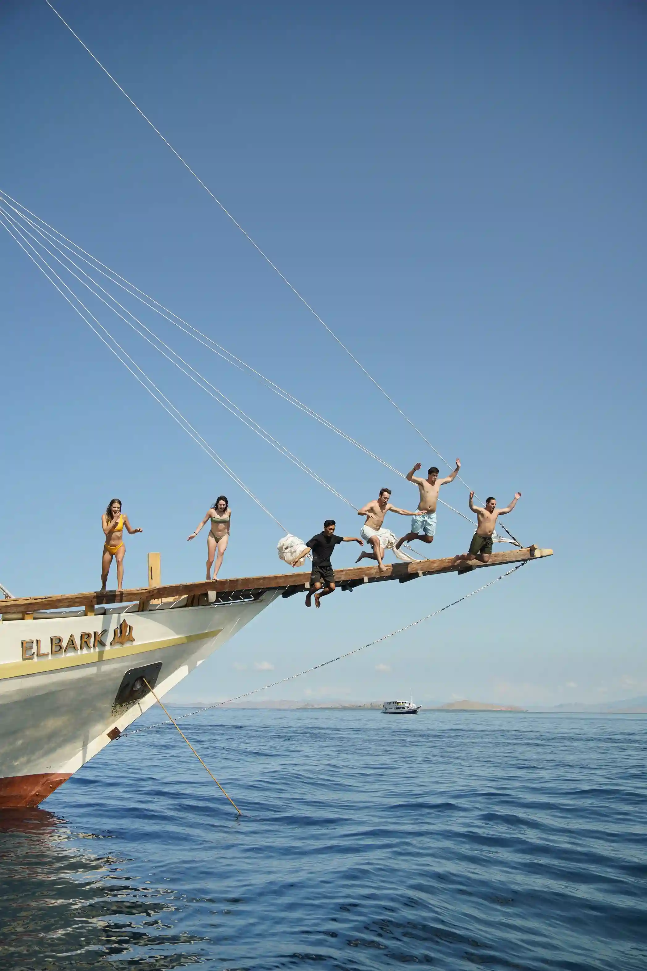 Elbark Cruise Phinisi Cruise | Komodo National Park | Komodo Luxury