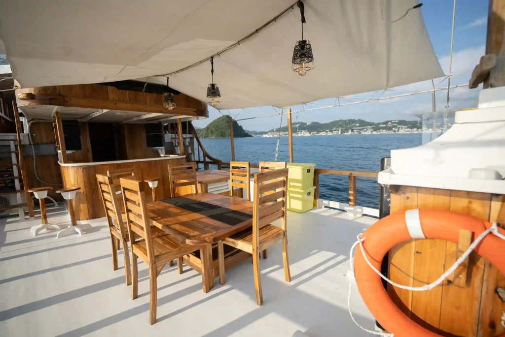 Outdoor Dining Area on NK Jaya Phinisi Cruise | Boat Charter | Komodo National Park | Komodo Luxury