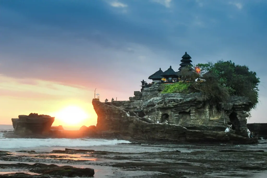 Bali Island (source: unsplash.com/@harrykessell)