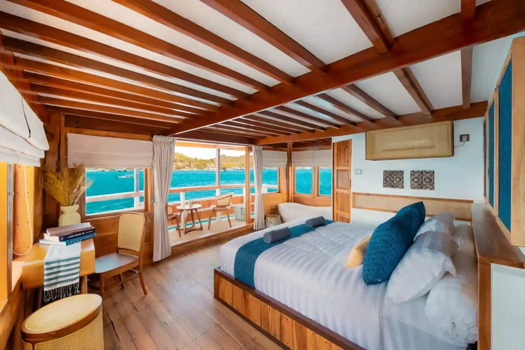 Santalum 1 & 2 Rooms on Catanazse Cruise liveaboard Phinisi | Komodo National Park | Komodo Luxury