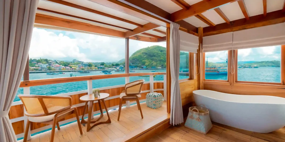 Santalum 1 & 2 Rooms on Catanazse Cruise liveaboard Phinisi | Komodo National Park | Komodo Luxury