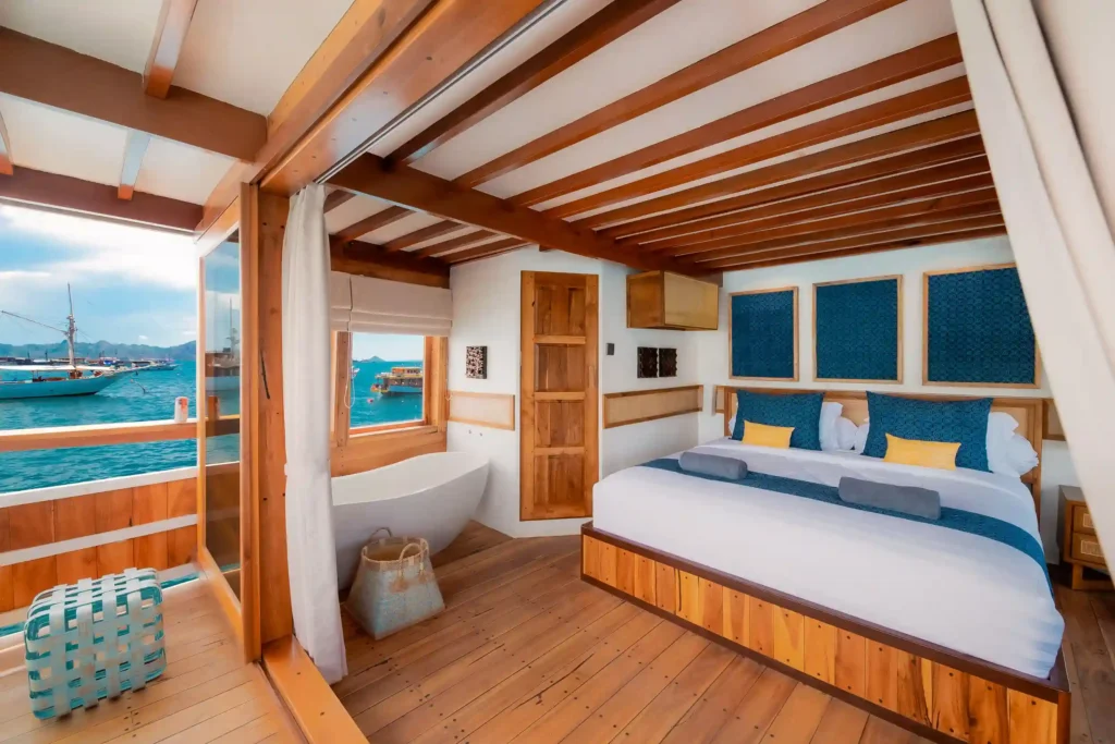 Santalum 1 & 2 Rooms on Catanazse Cruise liveaboard Phinisi | Komodo National Park | Komodo Luxury