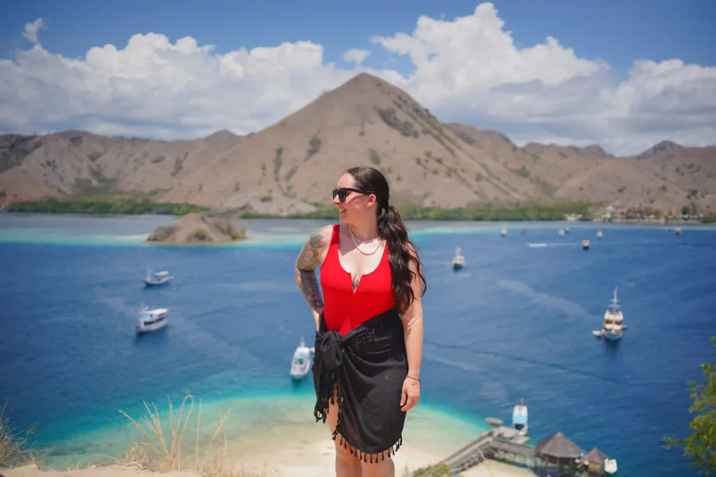 Top of Kelor Island | Catnazse Cruise Liveaboard Phinisi | Komodo Luxury