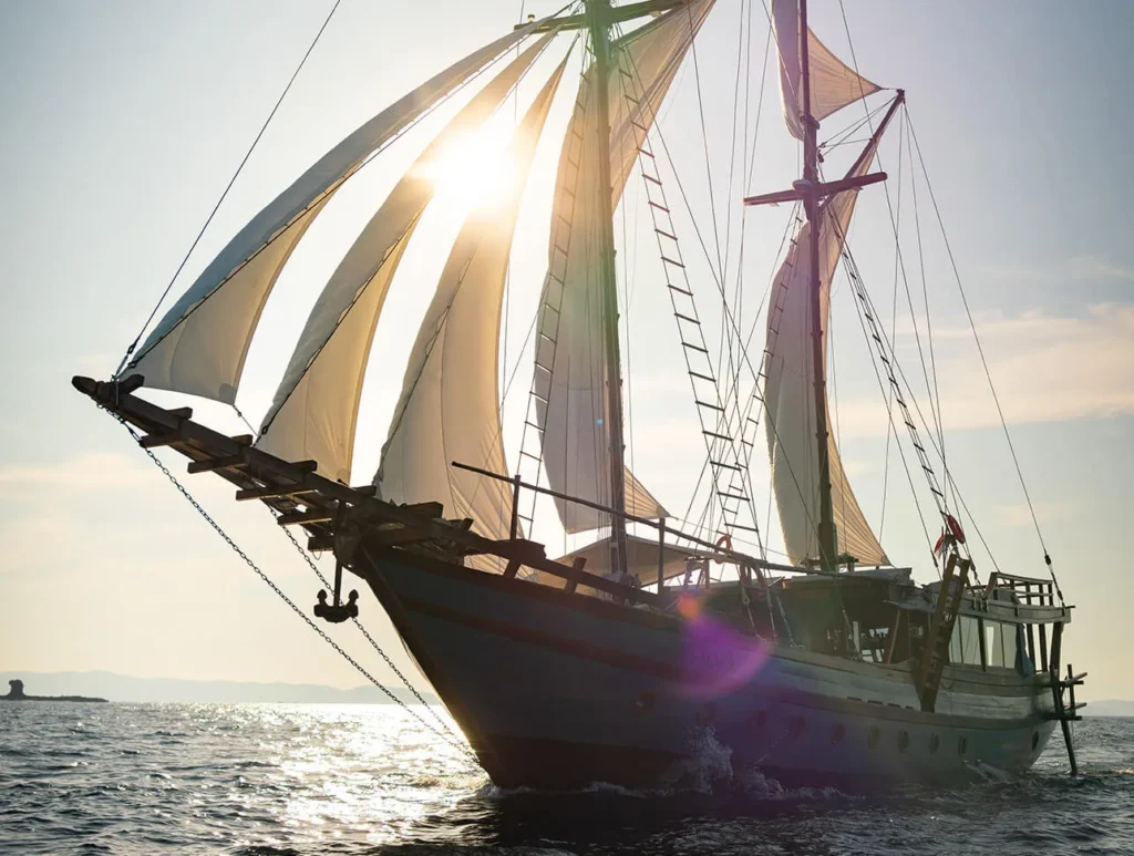 Dewata Liveaboard by Komodo Luxury