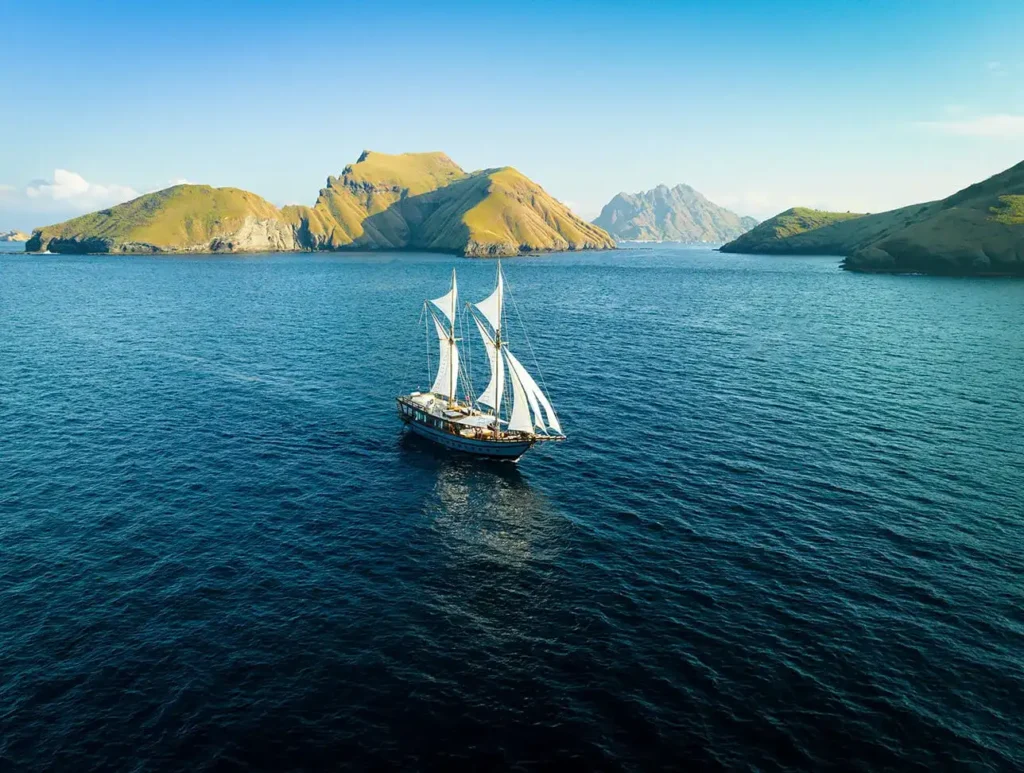 Dewata Liveaboard by Komodo Luxury