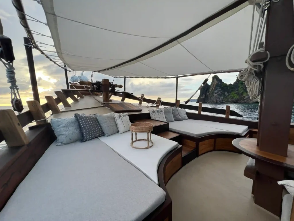 Dewata Liveaboard by Komodo Luxury