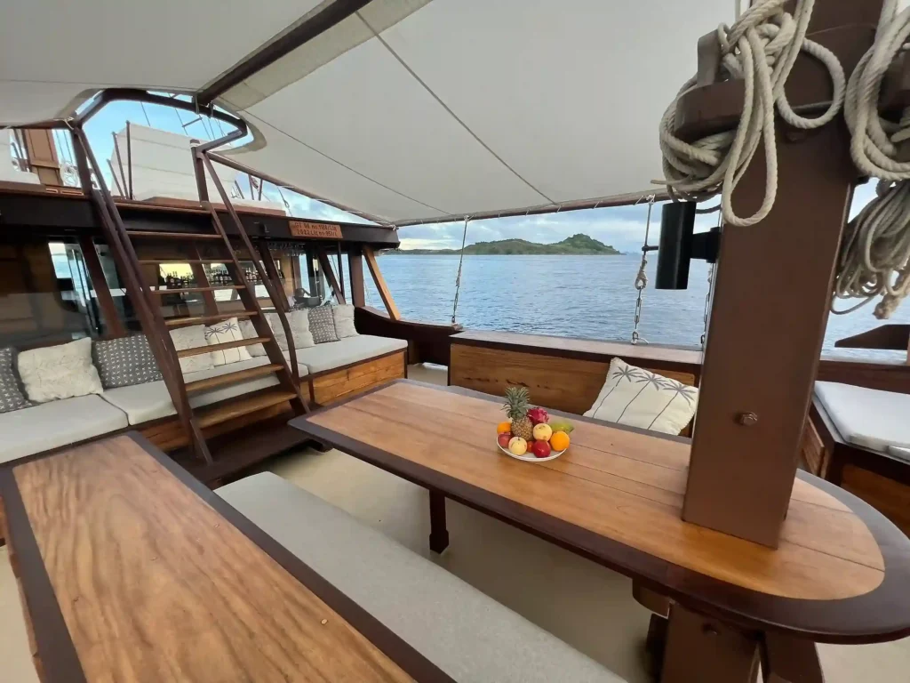 Dewata Liveaboard by Komodo Luxury