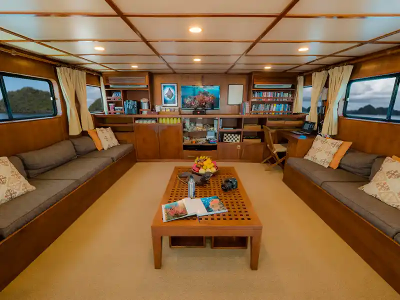 Mermaid II Cruise Phinisi Liveaboard by Komodo Luxury