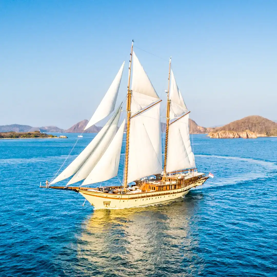 Lamima Phinisi | VVIP Boat Charter | Komodo Tour