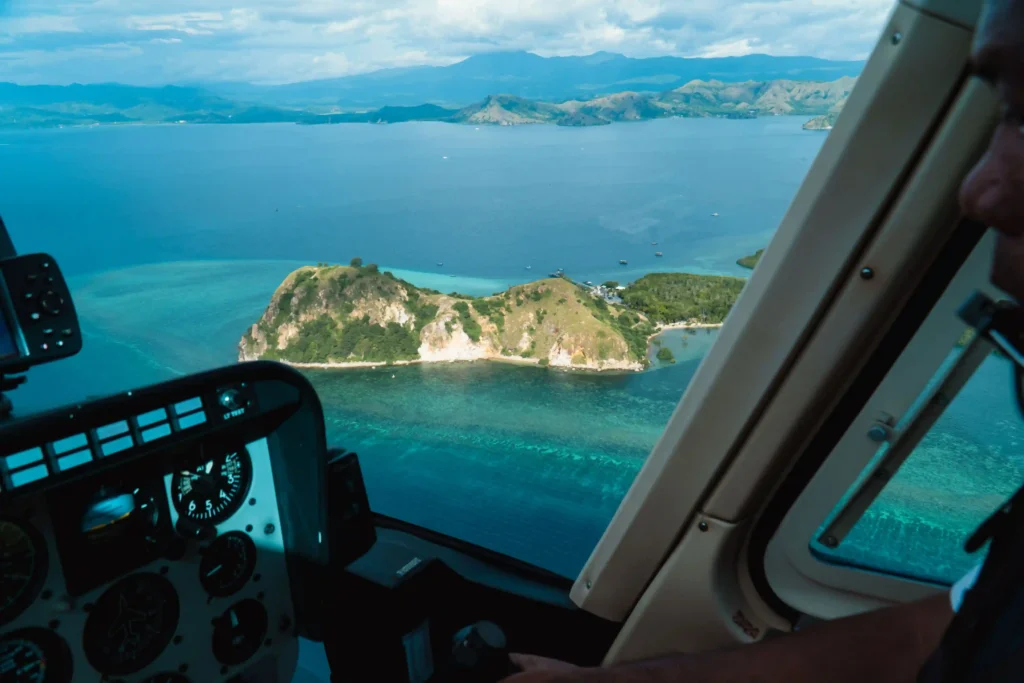 Labuan Bajo to Sumba Heli Tour by Komodo Luxury