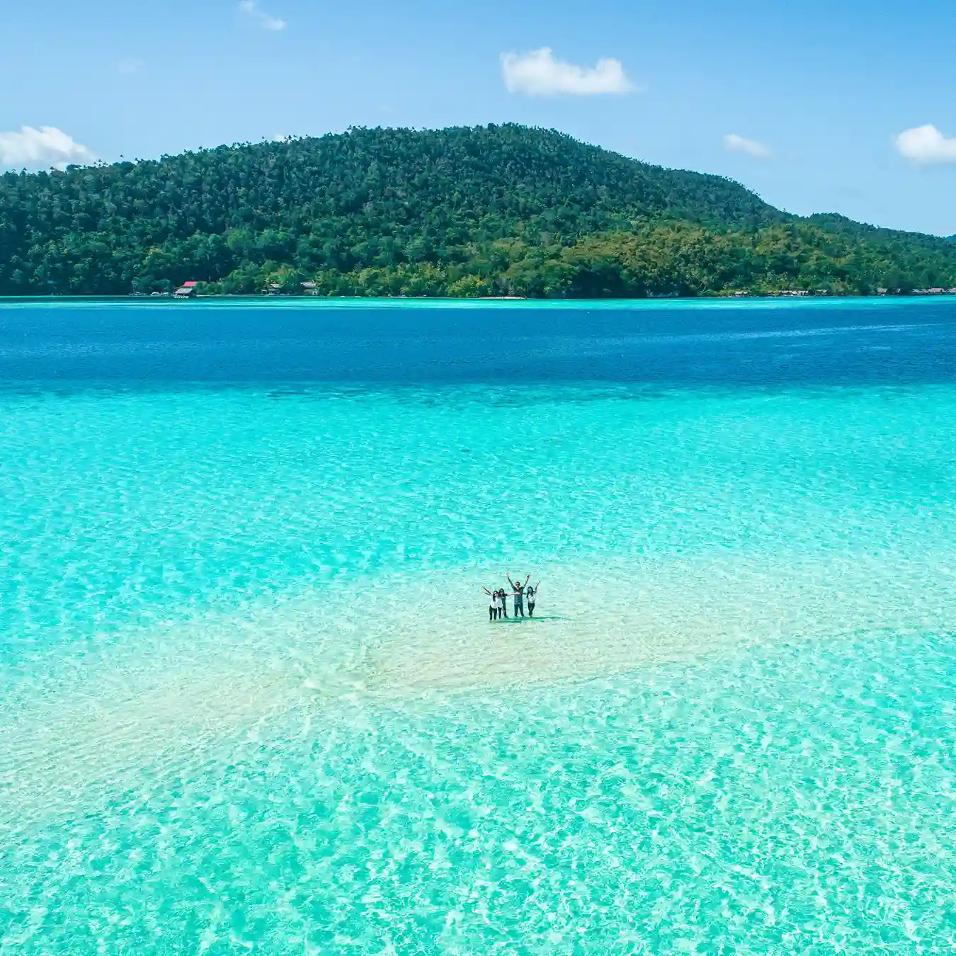 Timbul Sand on Raja Ampat | Komodo Luxury