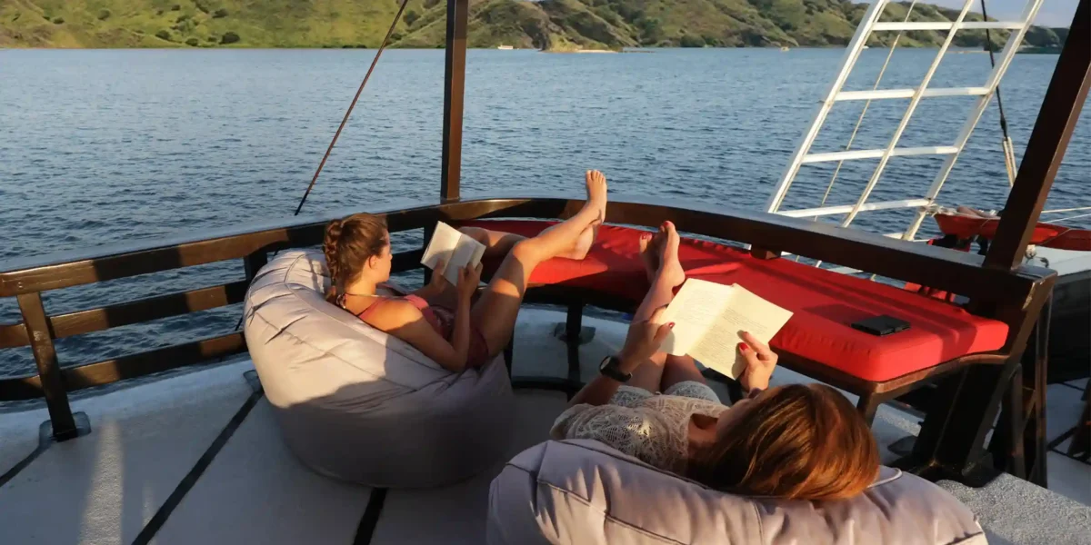 All-Inclusive Luxury Yachts in Komodo: Stress-Free Adventures