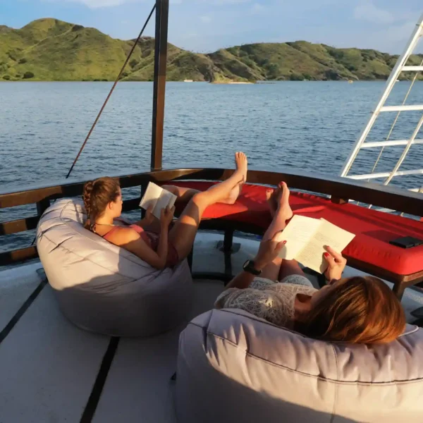 All-Inclusive Luxury Yachts in Komodo: Stress-Free Adventures