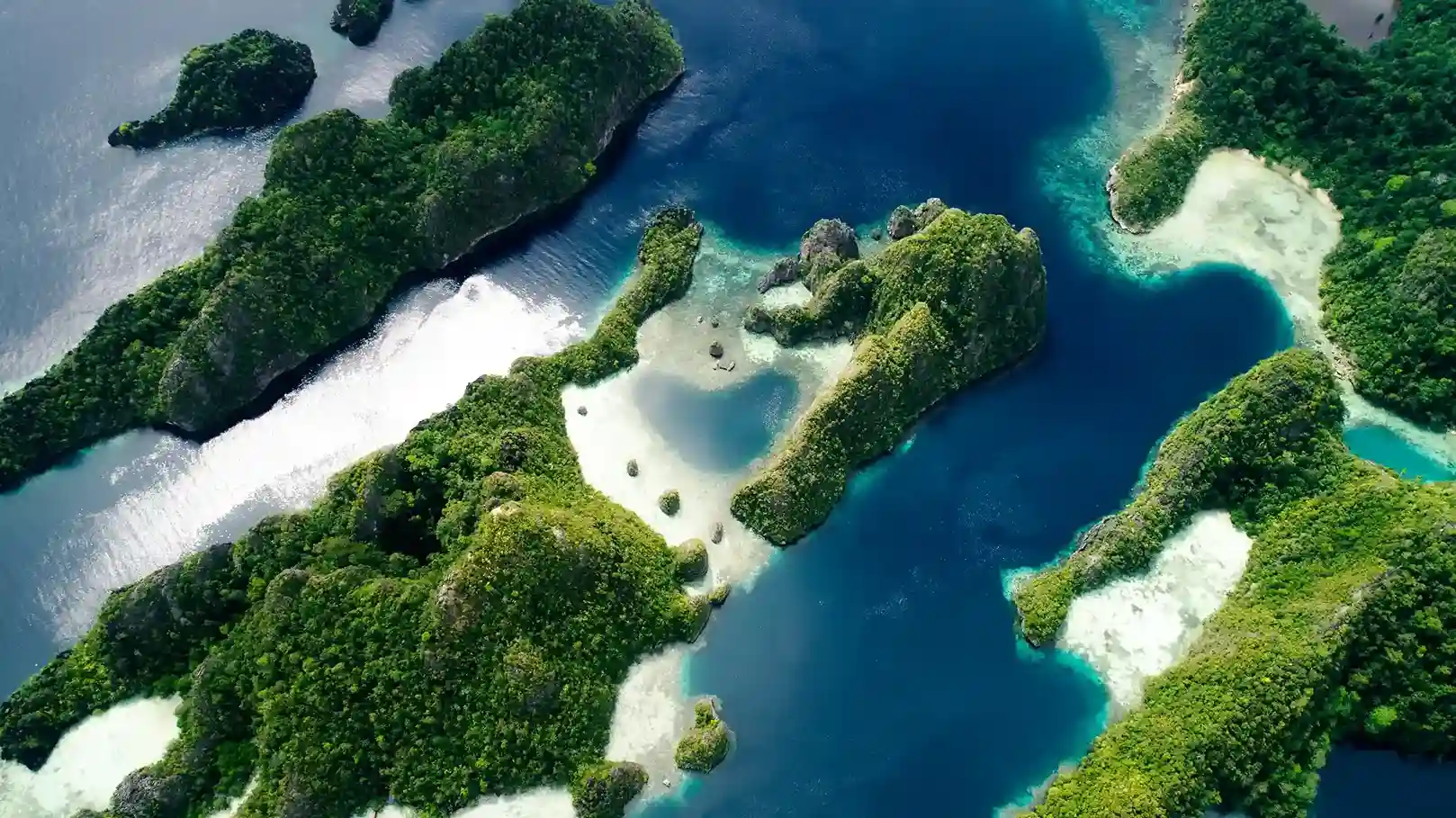 Raja Ampat Tour 2025 : Your Complete Guide to Indonesia’s Pristine ...