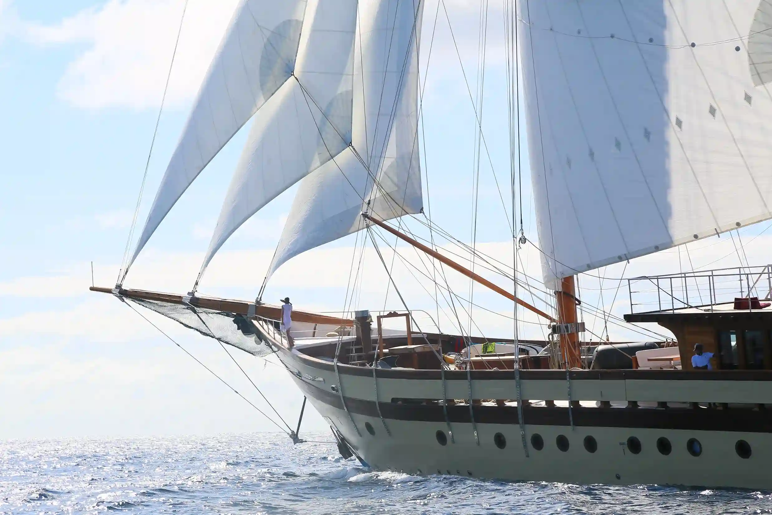 Sailing - Komodo Luxury