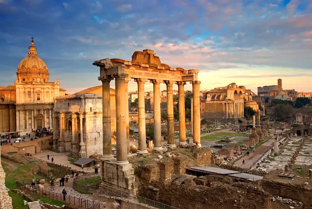 The Ruins of Old Rome (source: flickr)